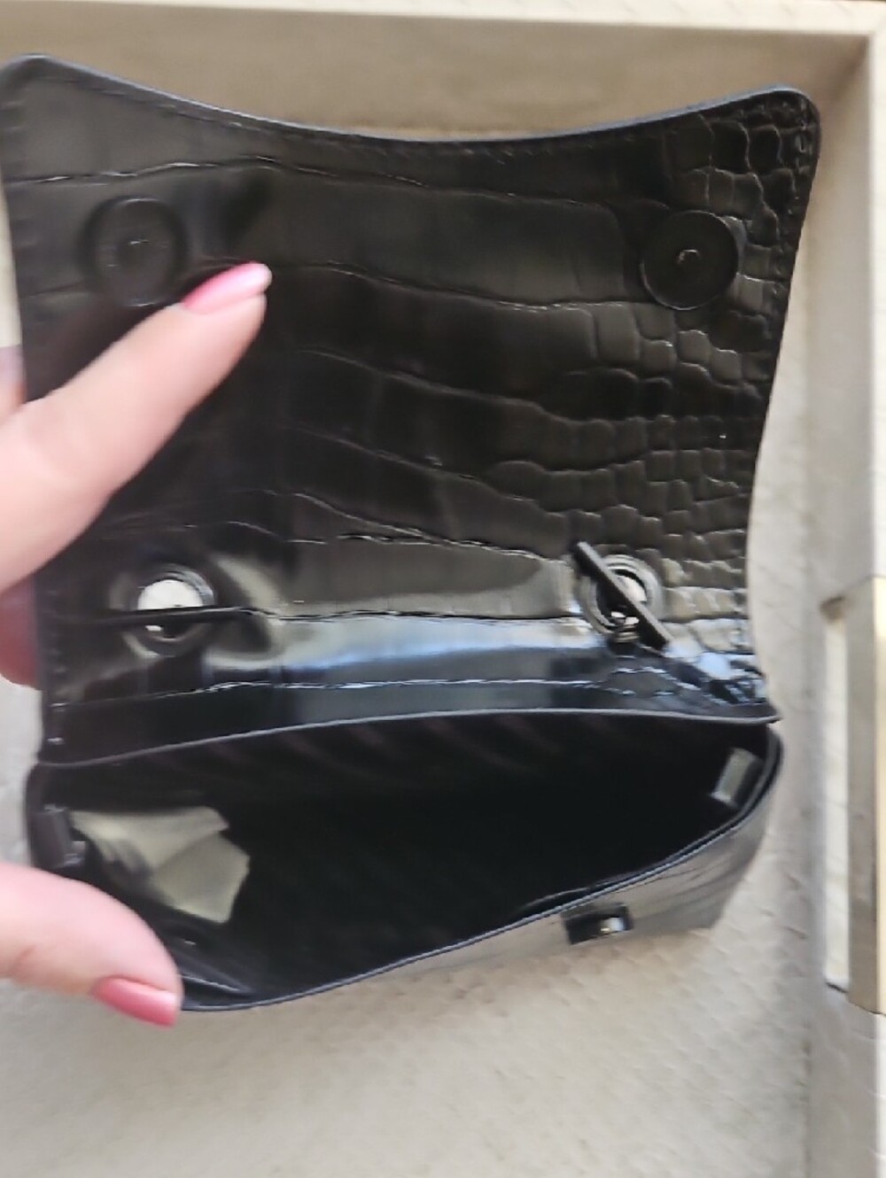 ALDO Black Croc-Embossed Mini Top-Handle Bag with Chunky Chain - Picture 3 of 4